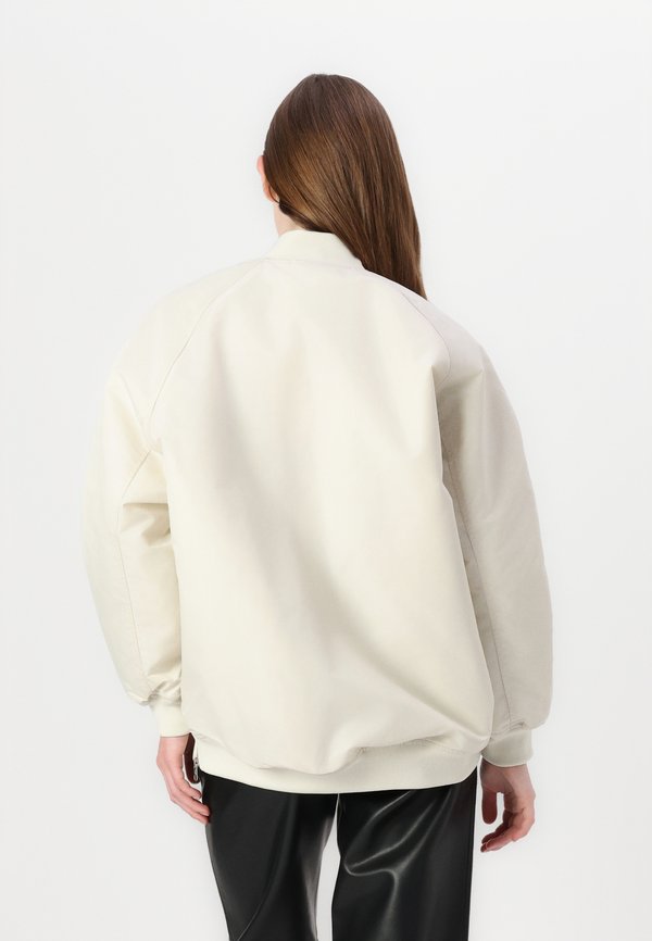 Calvin Klein Jeans