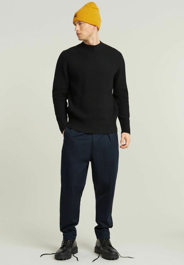 G-STAR PLEATED CHINO RELAXED TAPERED