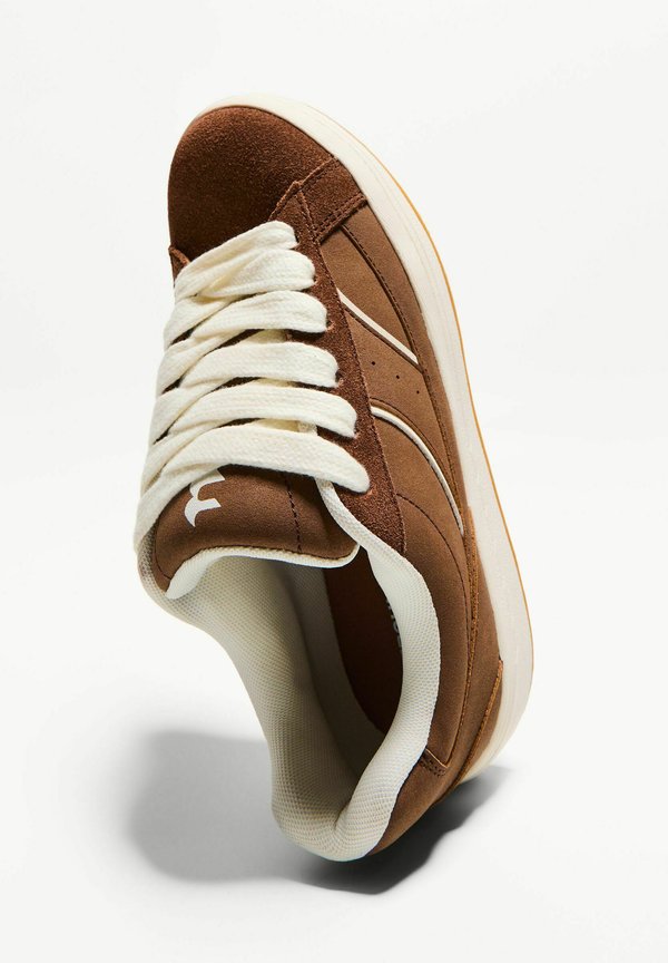 Bershka SPLIT
