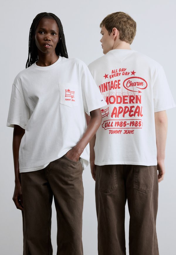 Tommy Jeans 90S GRAFFITI POCKET UNISEX