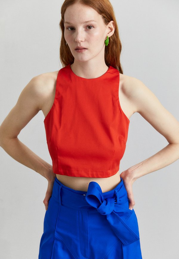 Sara Battaglia CROP