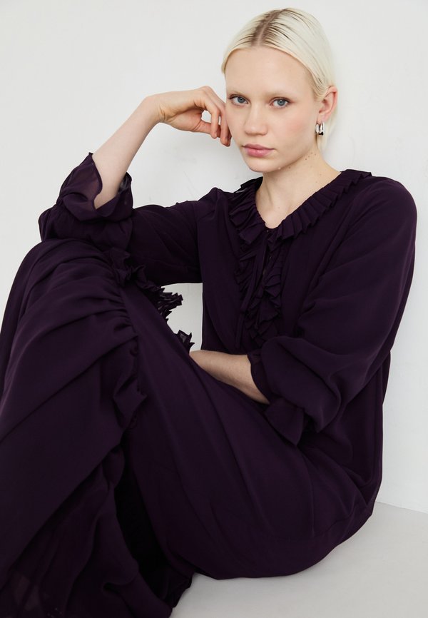 VILA VIMODESTY V NECK FRILL DRESS