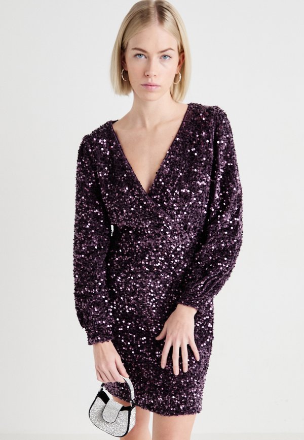 Vero Moda VMBELLA VNECK SHORT DRESS