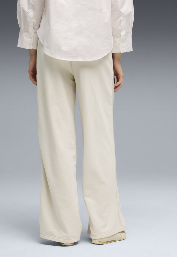 Puma HER HIGH-WAIST WIDE-LEG