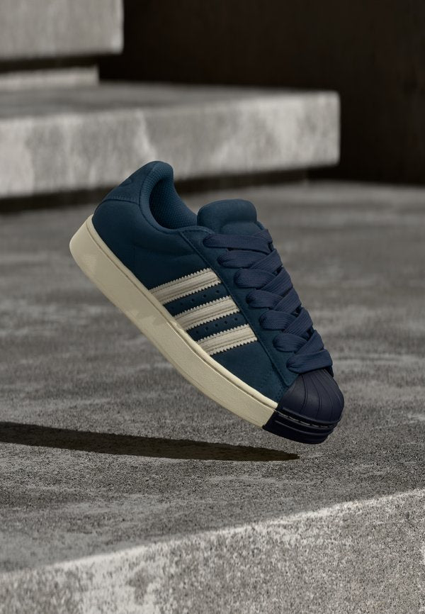 adidas Originals SUPERSTAR ST - Skate shoes - crew navy/cream white/legend ink