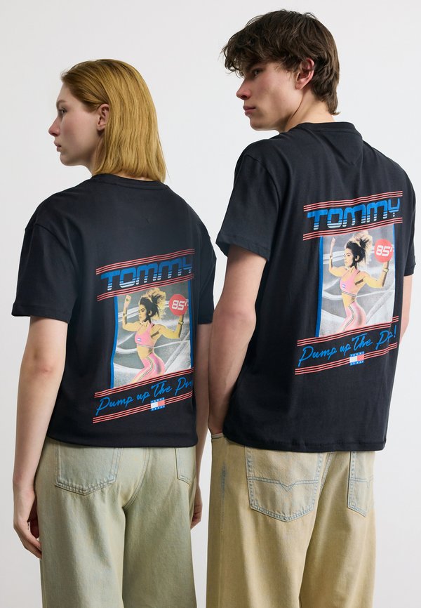 Tommy Jeans LOGO JERSEY CREW NECK T-SHIRT