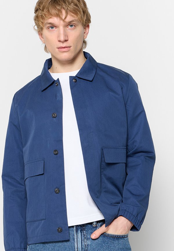 Calvin Klein REGULAR FIT
