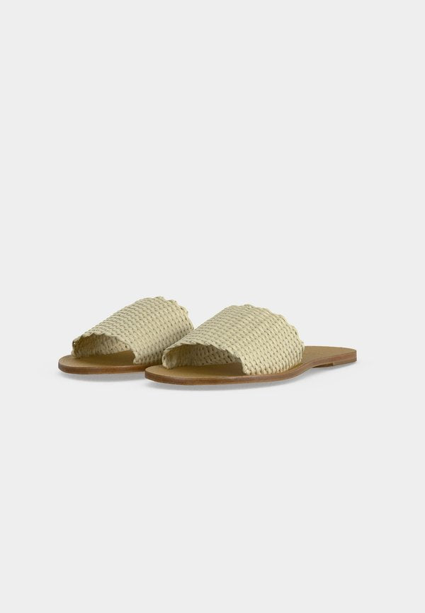 Souliers Martinez CESTA WOMAN