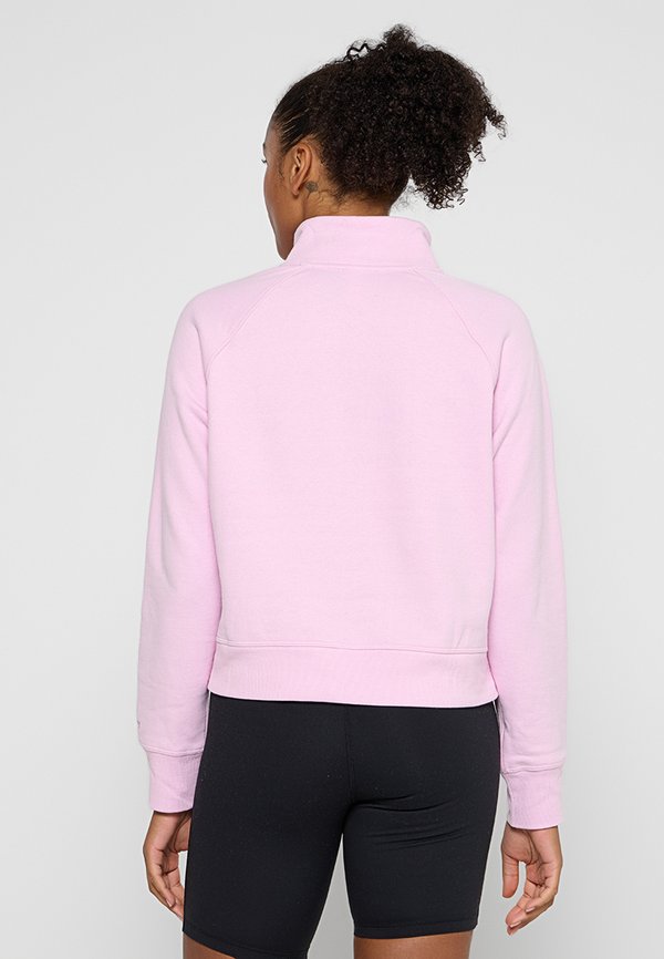 DKNY Sport