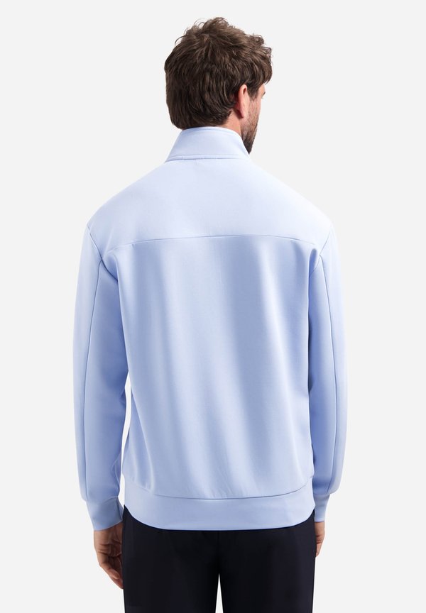 NO EXCESS HALF-ZIP