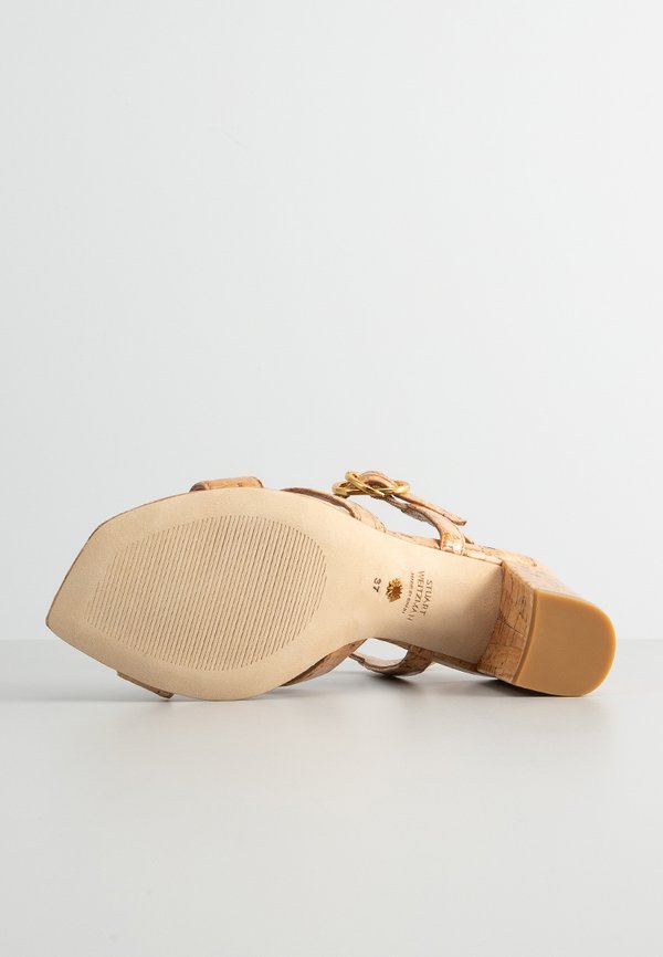 Stuart Weitzman ANALEIGH