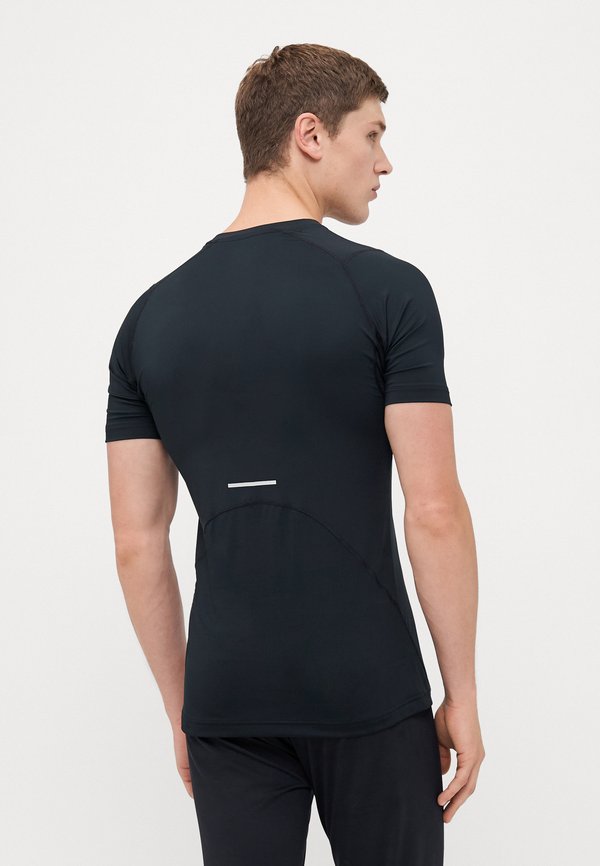 Champion PERFORMANCE COMPRESSION