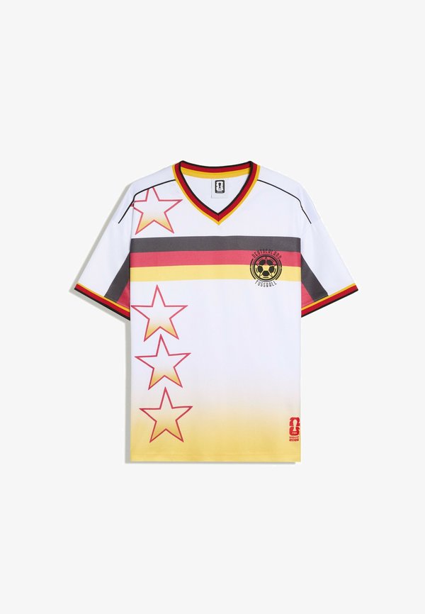 Bershka FIFA TSHIRT - Print T-shirt - white
