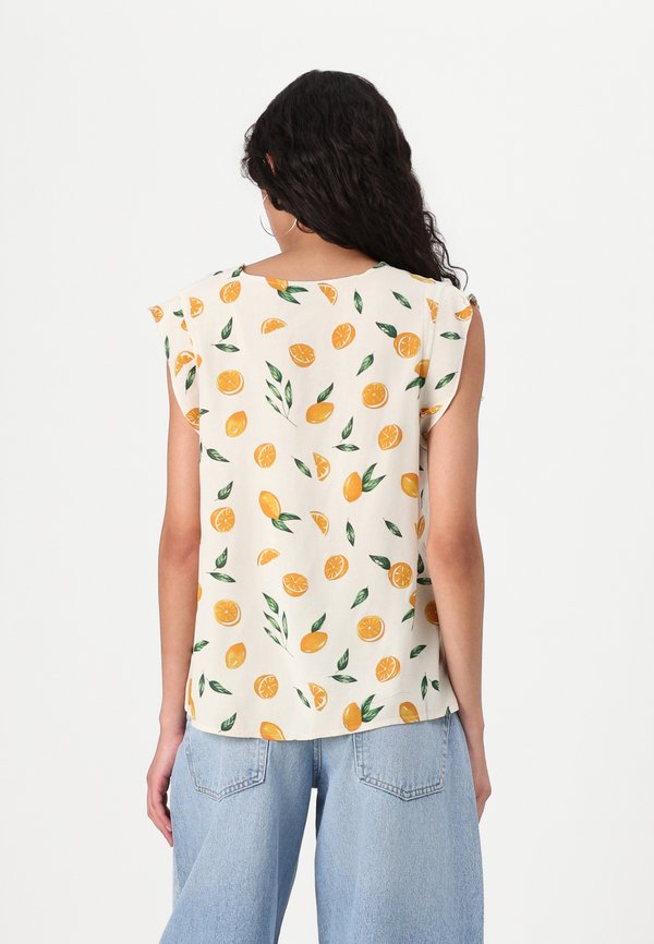 Pieces PCNYA V NECK