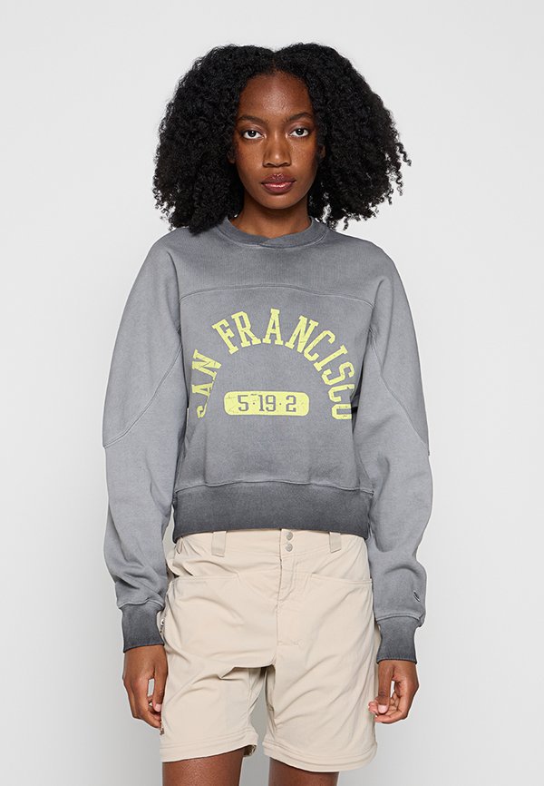 Champion REGULAR FIT