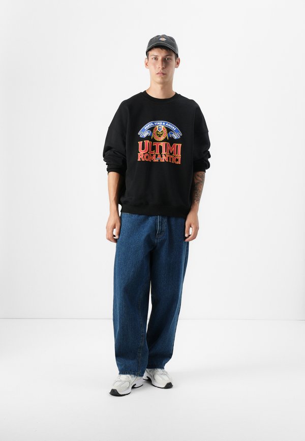 On Vacation ULTIMI ROMANTICI SWEATER UNISEX