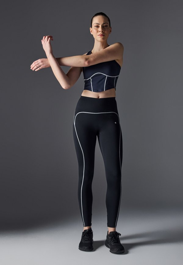 Even&Odd active by Zalando