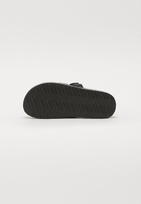 Steve Madden BIGMISSILE