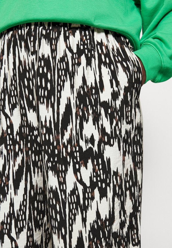 Object Curve OBJFANJA PANT
