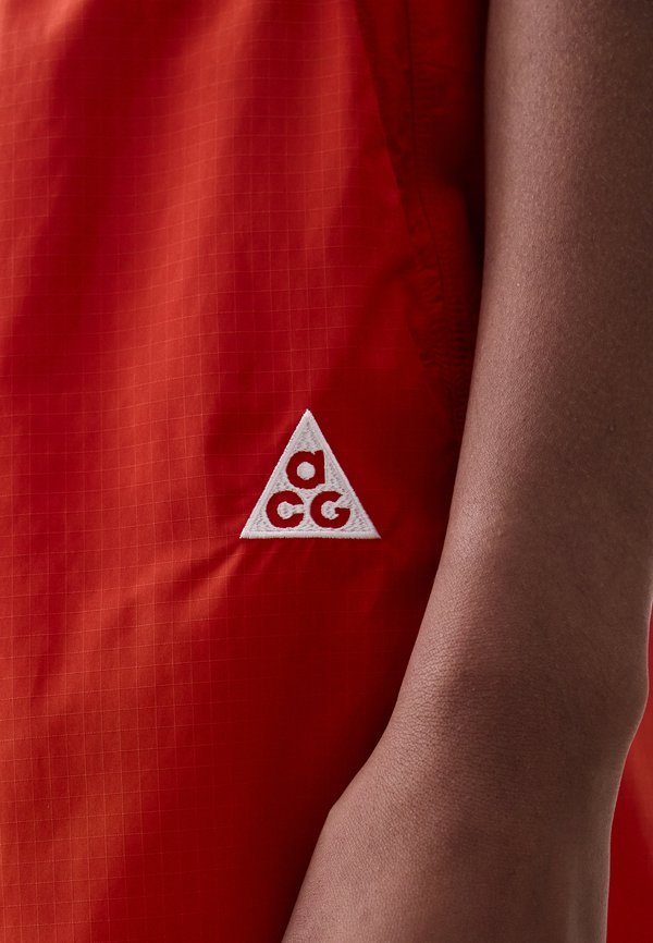 Nike ACG