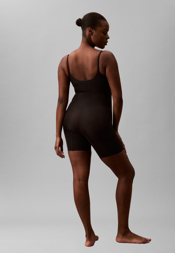 Calvin Klein Underwear SHAPEWEAR EXTRA FIRM SEAMLESS BODY BRIEFER SECURE SCULPT