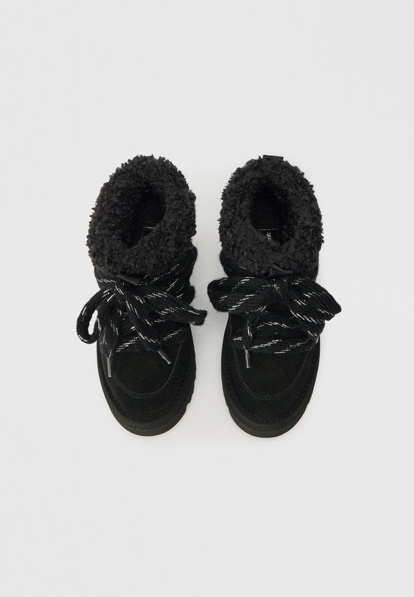KARL LAGERFELD SKYLAR