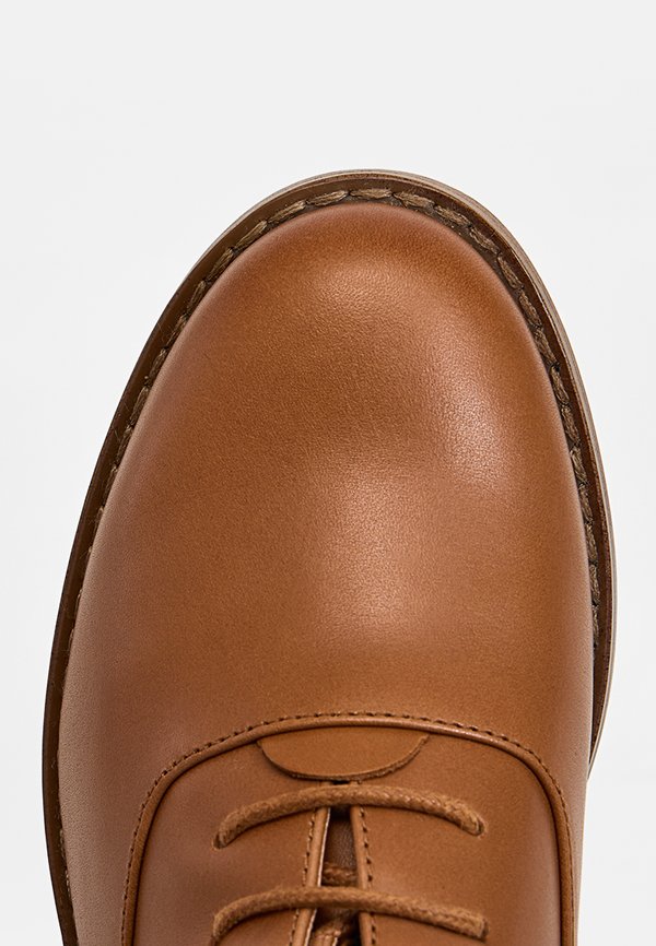 Clarks HANA