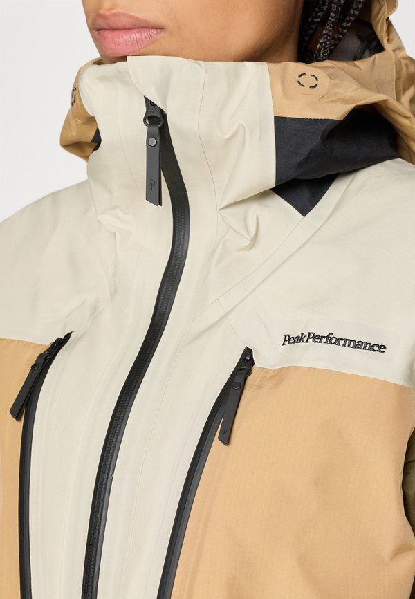Peak Performance VERTICAL GORE-TEX PRO 3L JACKET