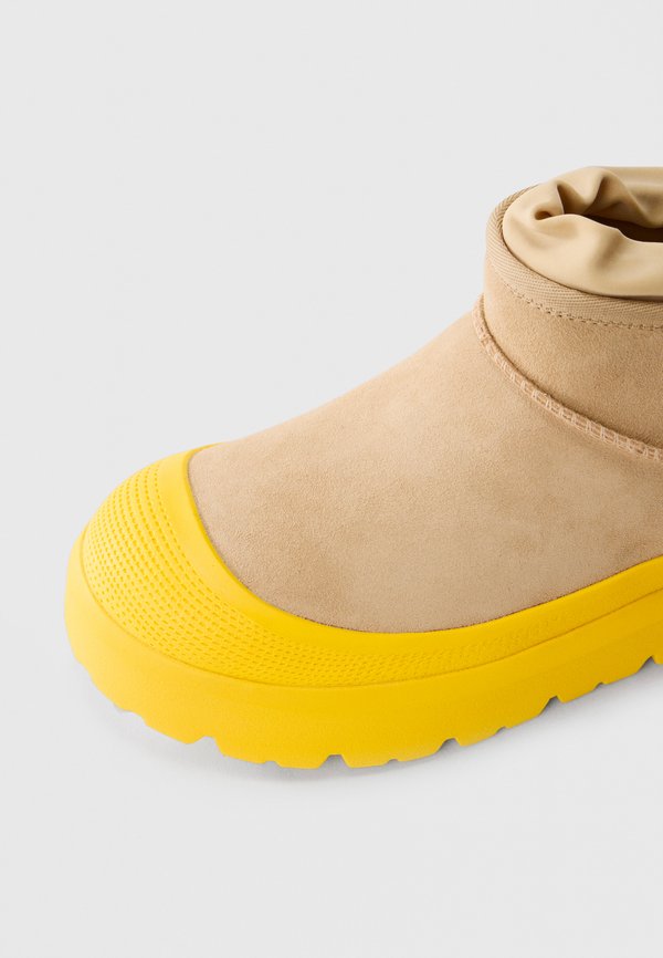 UGG ULTRA UNISEX