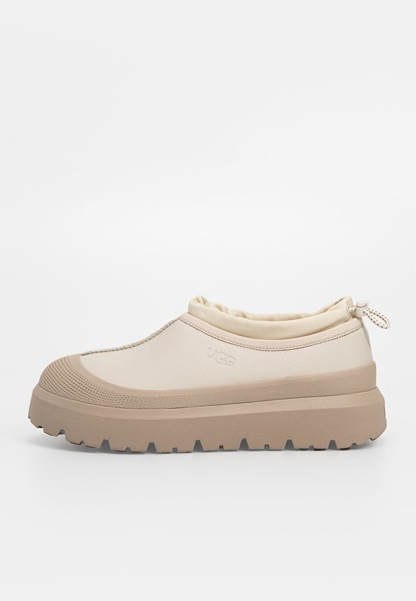 UGG TASMAN WEATHER HYBRID