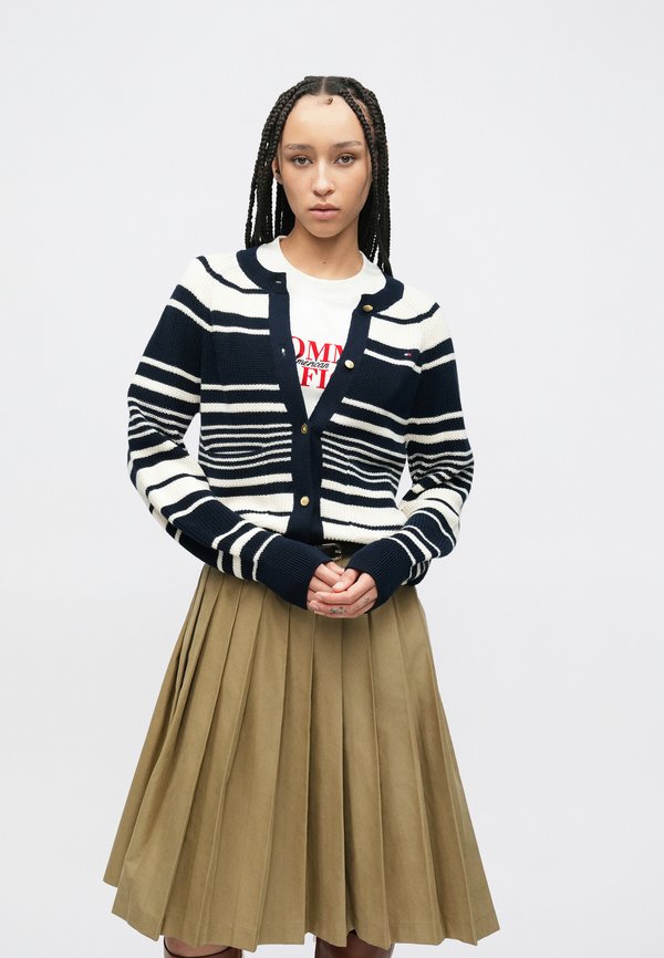 Tommy Hilfiger GOLD-TONE BUTTON RELAXED CARDIGAN