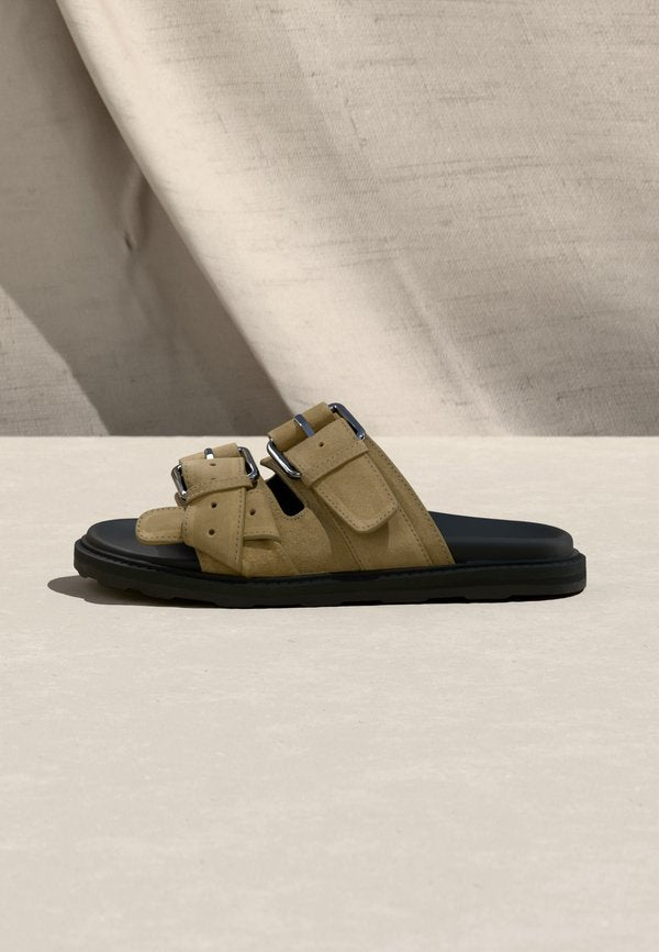 MOSCHINO CIABATTA