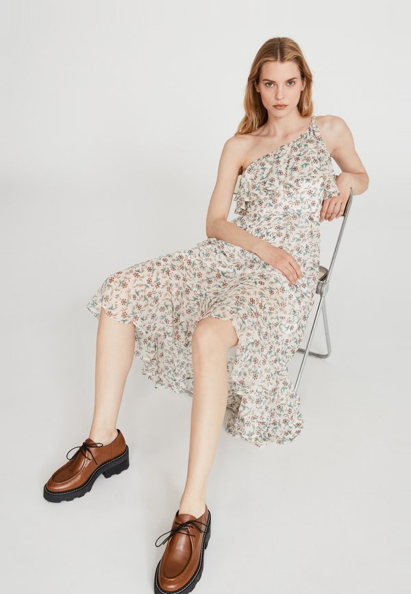 Claudie Pierlot RAUKIE