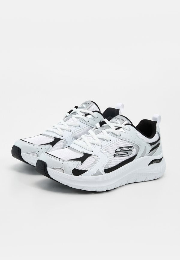 Skechers