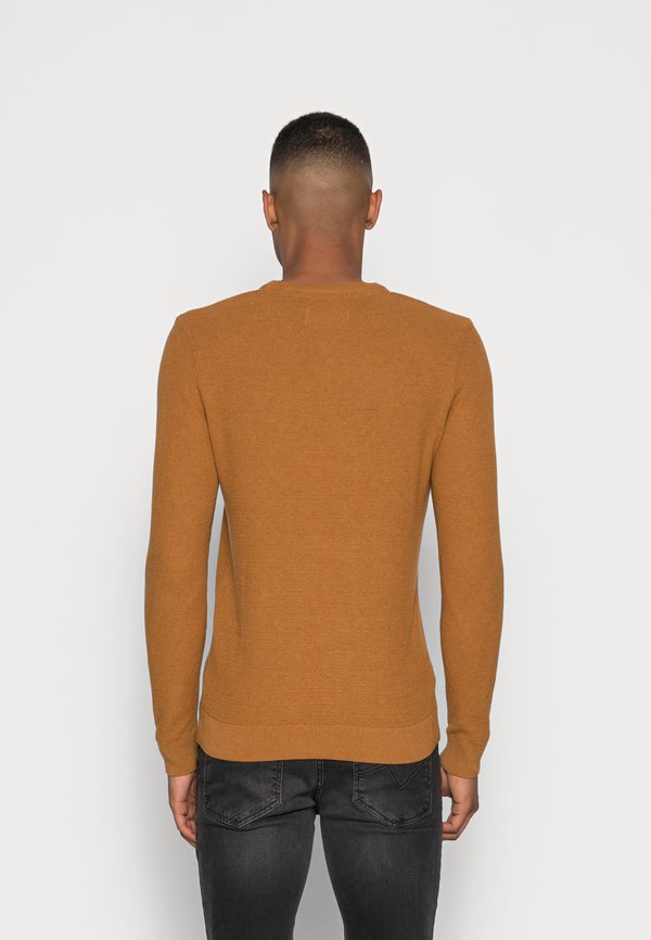 Pier One by Zalando