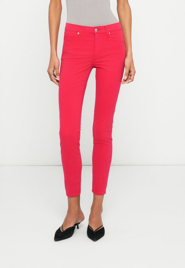 Armani Exchange