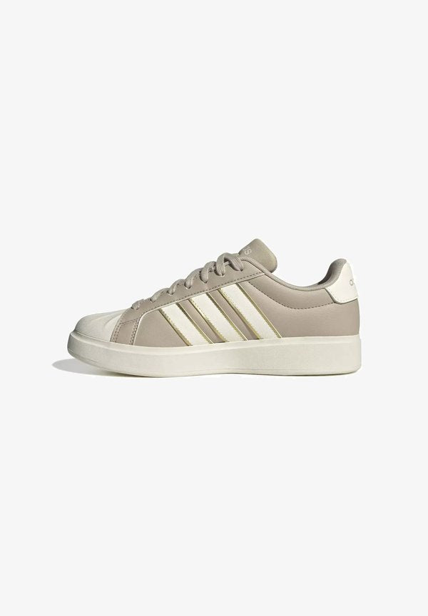 adidas Sportswear STREETTALK - Trainers - wonbei owhite goldmt