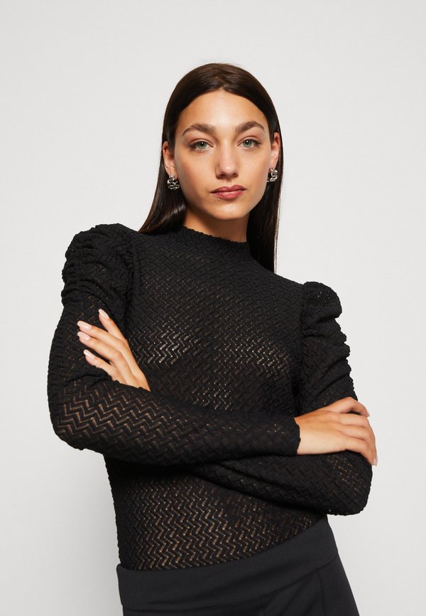 Pieces PCNEIDI HIGH NECK