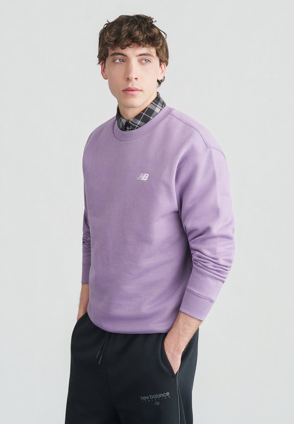 New Balance SPORT ESSENTIALS CREW UNISEX - Hoodie - candied violet