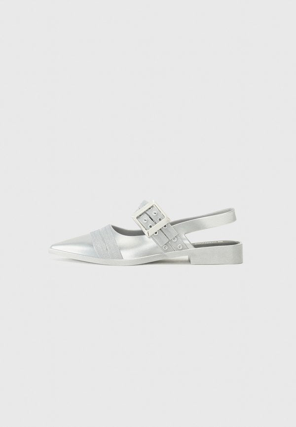 Melissa LADYLIKE