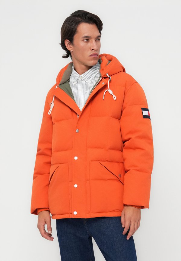 Tommy Hilfiger SQUARE BAFFLED