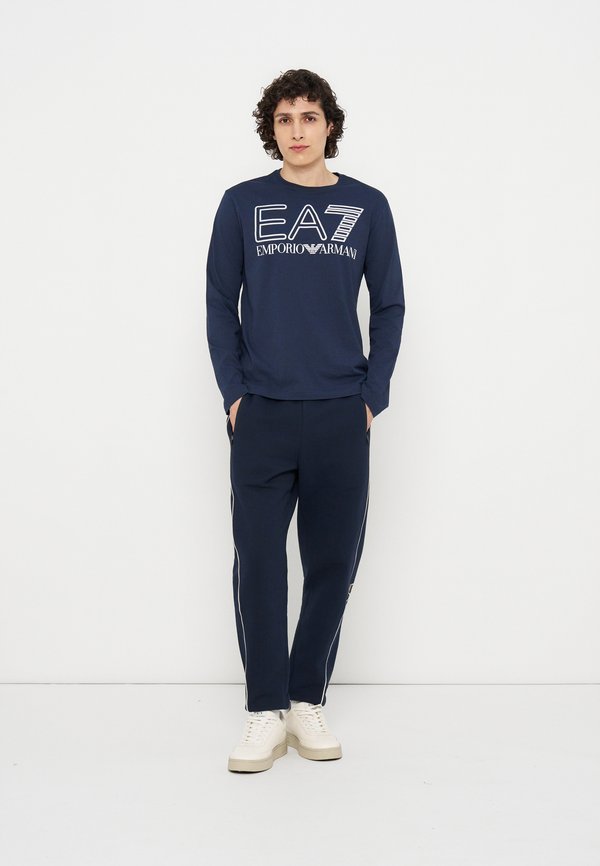 EA7 Emporio Armani