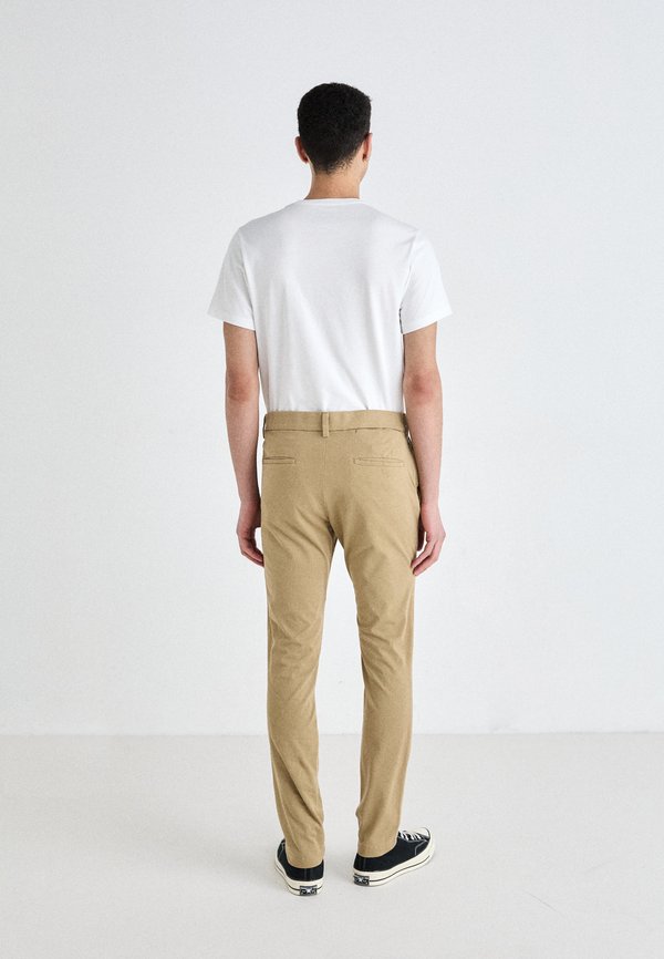 DOCKERS GO ACTIVEFLEX