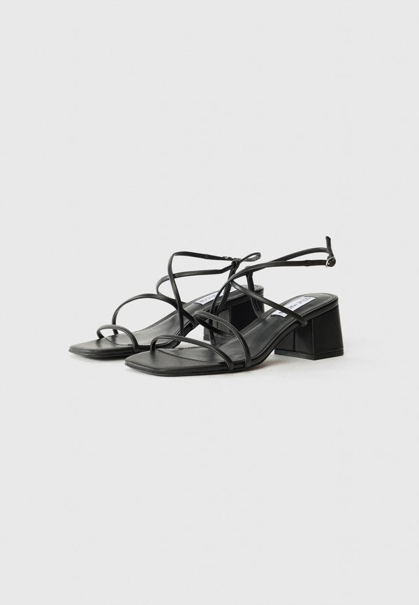 Steve Madden REMMI