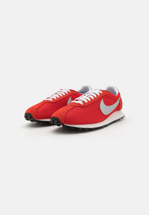 Nike Sportswear LD 1000