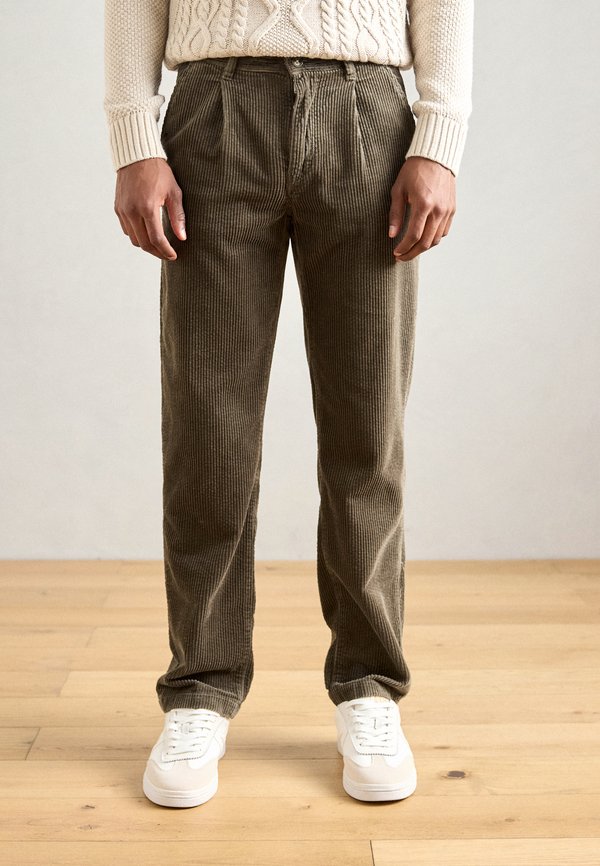 Lindbergh SEERSUCKER CORDUROY CHINO PANT