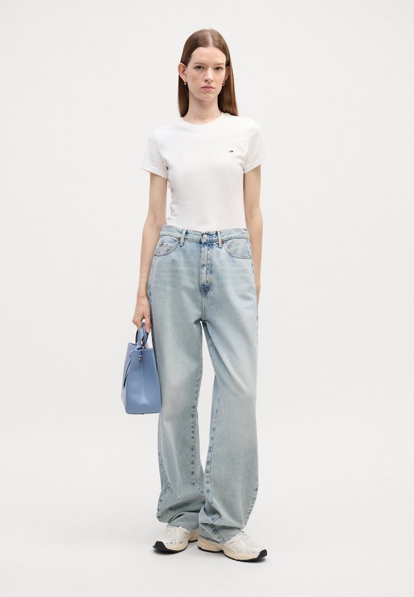 Tommy Jeans SLIM C NECK TEE