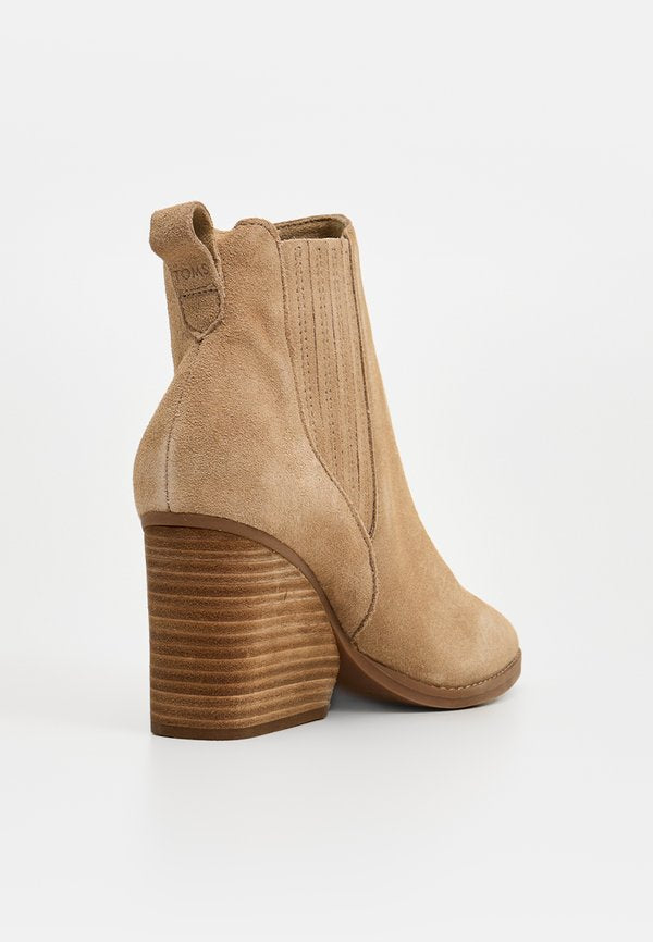 TOMS NOA
