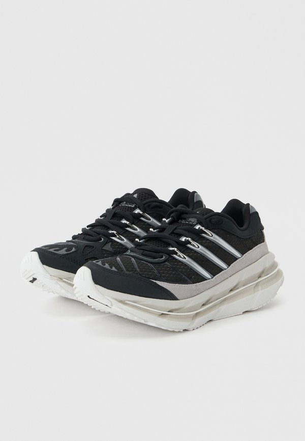 adidas Originals ADISTAR HRMY