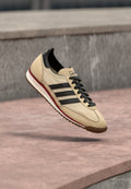 adidas Originals SL 72 OG - Trainers - core black/sand strata